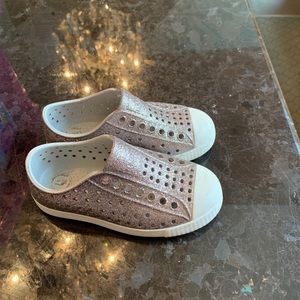 Silver Native toddler size 9